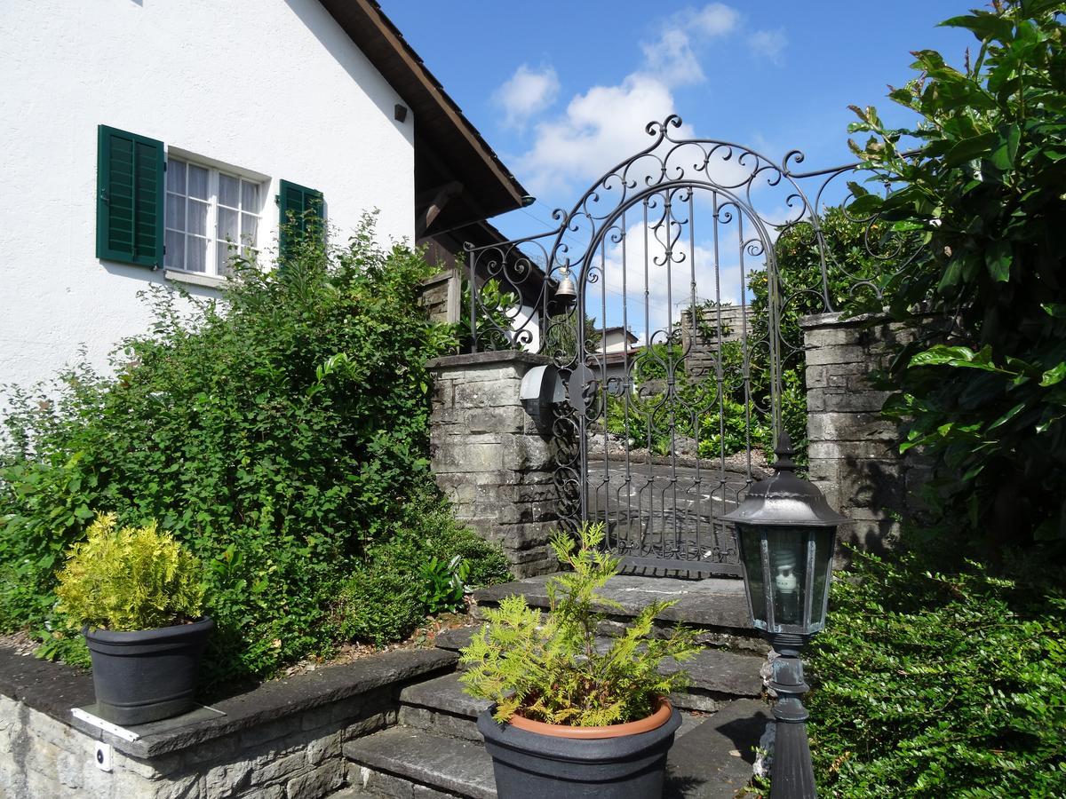 Heidis Gaestehaus Niederwil Bagian luar foto